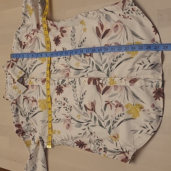 LIKE NEW Coldwater Creek Floral aprons Cotton Button Down Blouse - Picture 5 of 12